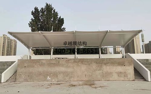 郑州市天府路中学<font color='red'>膜结构看台</font>/顶棚工程动态